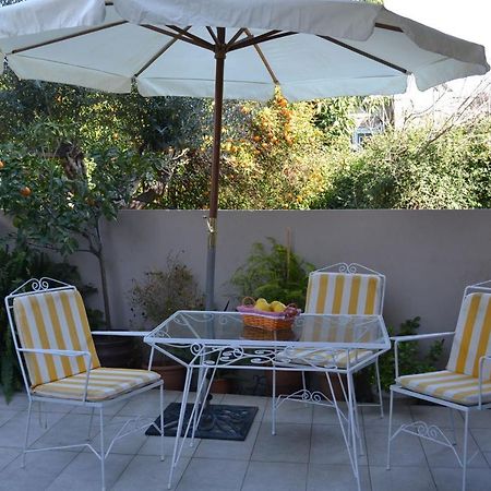 Kalamata Beach Maizonette Ground Floor And Semi-Basement With Yard Exterior photo